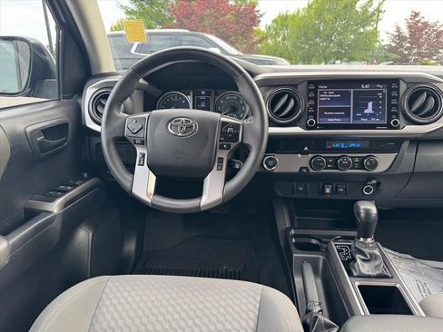 Used 2023 Toyota Tacoma SR5 RWD image 12