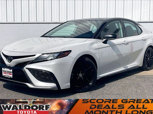 Used 2022 Toyota Camry XSE w/ Navigation Package image 2