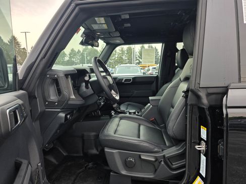 New 2025 Ford Bronco Badlands image 28