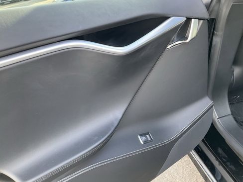 Used 2017 Tesla Model S 75 image 33