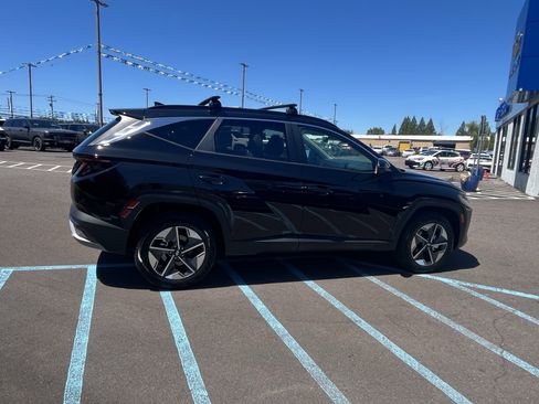 Certified 2025 Hyundai Tucson SEL AWD/4WD image 6