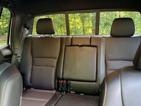 Used 2025 Honda Ridgeline Black Edition image 32