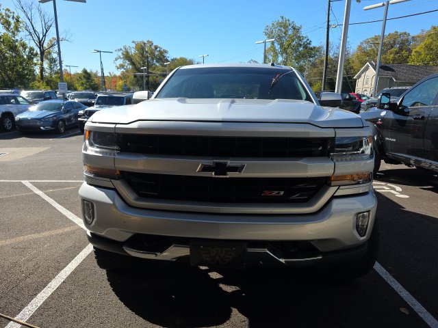Used 2018 Chevrolet Silverado 1500 LT w/ All Star Edition AWD/4WD image 2