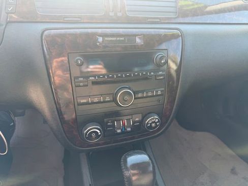 Used 2012 Chevrolet Impala LT w/ LT Sunroof Package image 22