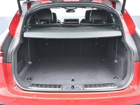 Used 2025 Jaguar F-PACE R-Dynamic S image 16