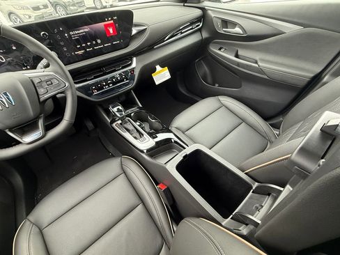 New 2026 Buick Envista Avenir image 18