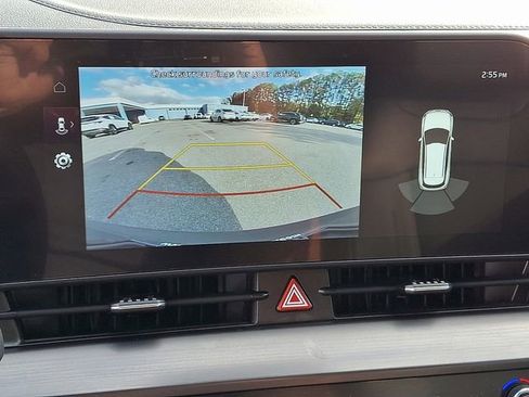 Used 2024 Kia Sportage EX image 21