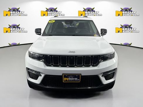 Used 2023 Jeep Grand Cherokee Limited w/ Luxury Tech Group II AWD/4WD image 2