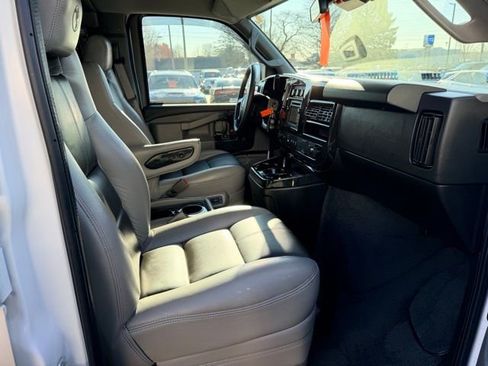 Used 2019 Chevrolet Express 2500 Extended w/ Enhanced Convenience Package RWD image 14