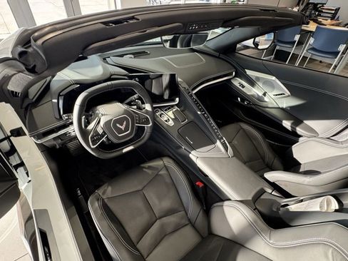 Used 2025 Chevrolet Corvette Z06 image 10