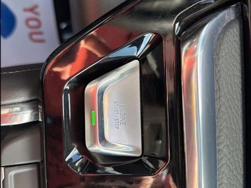 Used 2024 GMC Sierra 2500 Denali w/ Denali Reserve Package image 23