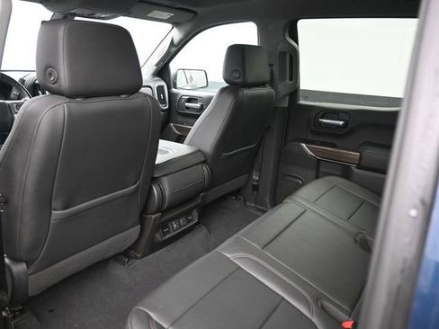 Used 2019 Chevrolet Silverado 1500 LT w/ Texas Edition AWD/4WD image 25
