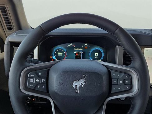New 2025 Ford Bronco Outer Banks image 19