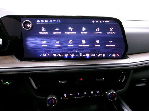 New 2026 Chevrolet Suburban High Country w/ Sun And Tow Package AWD/4WD image 14