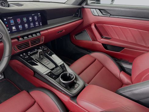 Certified 2025 Porsche 911 Carrera GTS RWD image 25