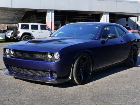Used 2017 Dodge Challenger SRT Hellcat image 6