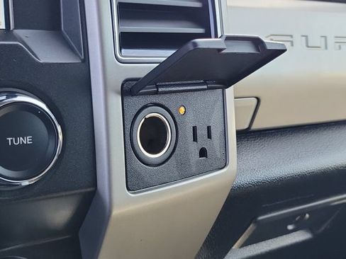 Certified 2019 Ford F250 Lariat w/ Lariat Ultimate Package AWD/4WD image 12