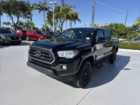 Used 2022 Toyota Tacoma SR5 w/ Technology Package RWD image 9