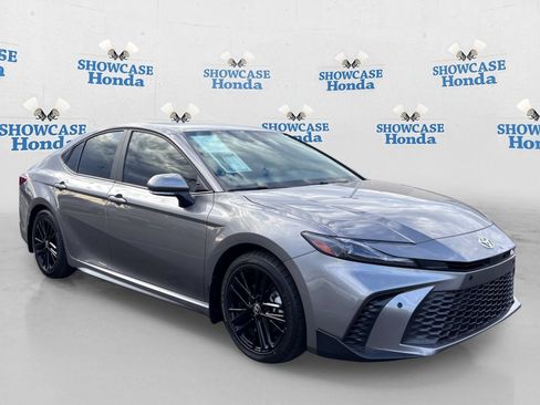 Used 2026 Toyota Camry SE w/ Convenience Package FWD image 10