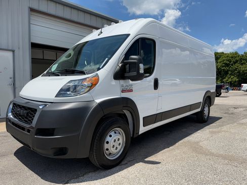Used 2021 RAM ProMaster 2500 w/ Convenience Group image 24