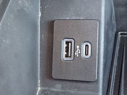 Certified 2022 Ford F250 XLT w/ XLT Premium Package image 20