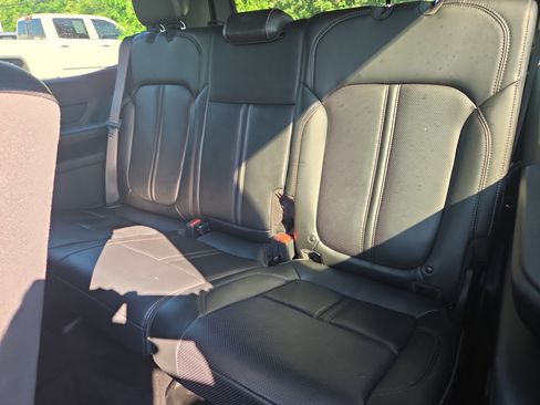 Used 2022 Jeep Wagoneer Series II AWD/4WD image 10