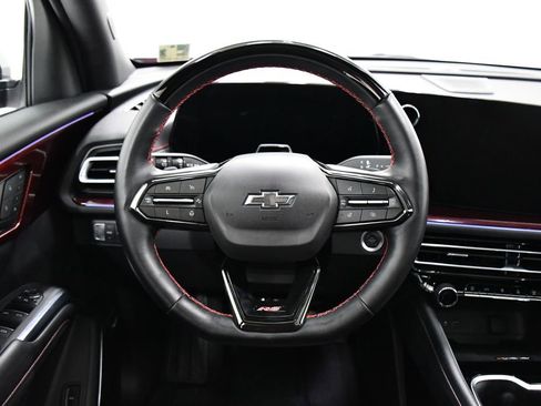 Used 2024 Chevrolet Traverse RS image 9