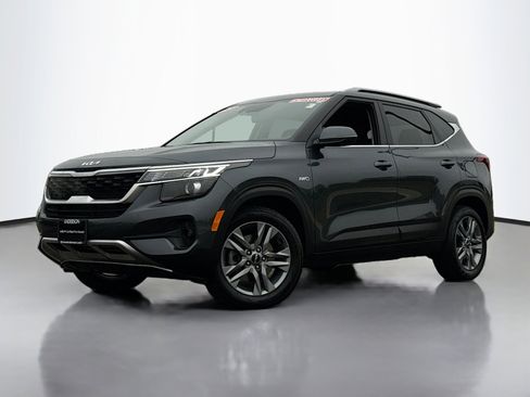 Used 2023 Kia Seltos S image 13