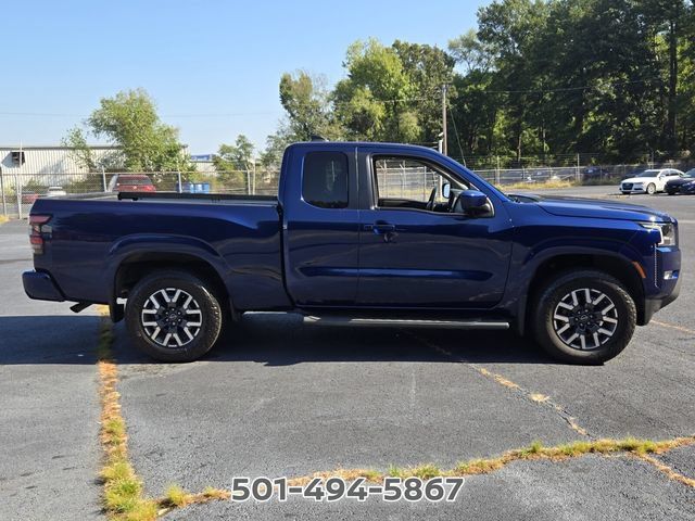 Used 2022 Nissan Frontier SV AWD/4WD image 6