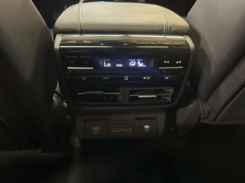 Certified 2024 Acura MDX SH-AWD w/ Advance Package image 19