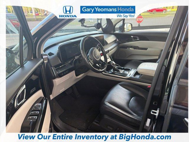 Used 2023 Kia Carnival SX Prestige FWD image 9