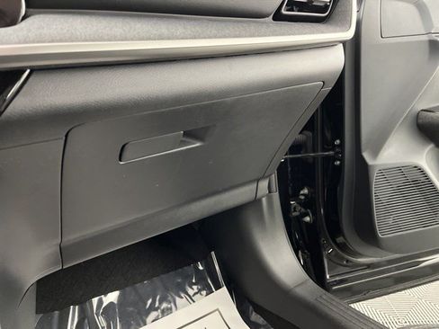 Used 2025 Nissan Kicks SV FWD image 30