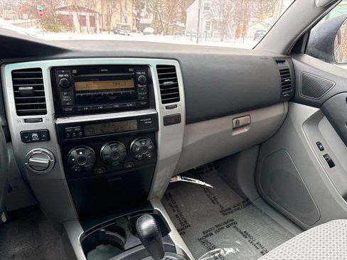 Used 2008 Toyota 4Runner SR5 image 24