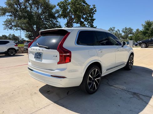 Certified 2024 Volvo XC90 B6 Ultimate w/ Lounge Package AWD/4WD image 6