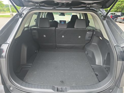 Used 2023 Toyota RAV4 LE FWD image 12
