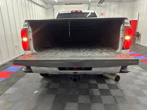 Used 2019 Chevrolet Silverado 2500 LT w/ LT Convenience Package AWD/4WD image 5
