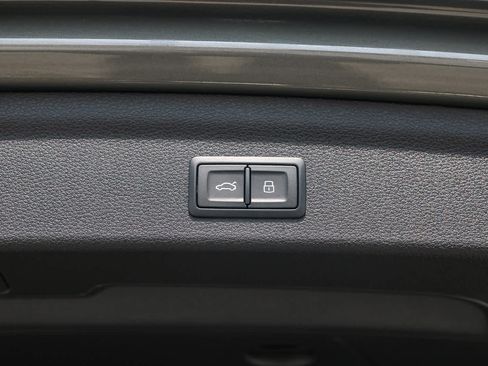 New 2025 Audi Q3 2.0T Premium w/ Convenience Package image 46