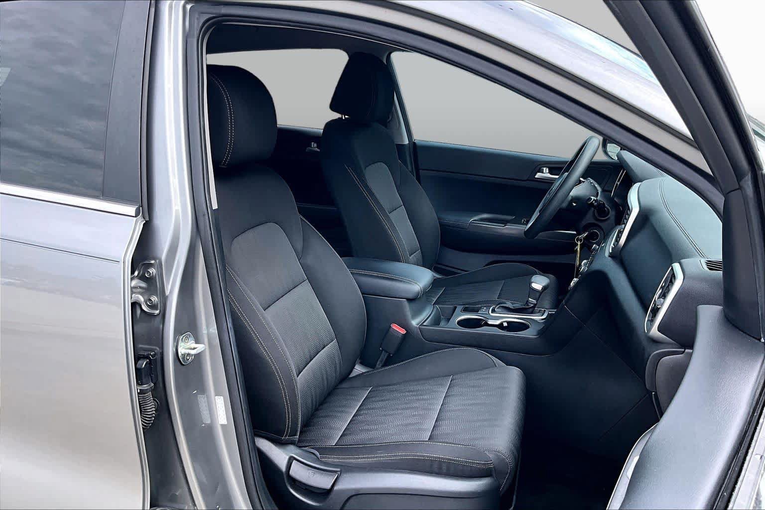 Used 2020 Kia Sportage LX FWD image 8