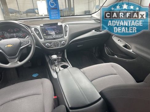 Used 2023 Chevrolet Malibu LT w/ LPO, Floor Liner Package FWD image 4