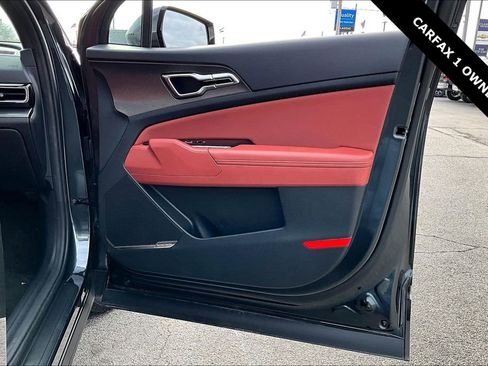 Used 2025 Kia Sportage SX image 27