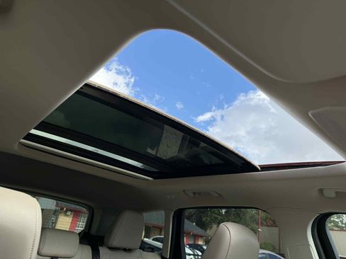 Used 2019 Ford Escape Titanium image 28