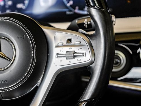 Used 2018 Mercedes-Benz S 560 Sedan image 17