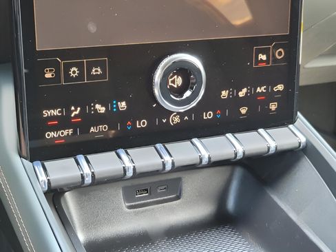 New 2026 GMC Terrain AT4 w/ Convenience Package III image 35