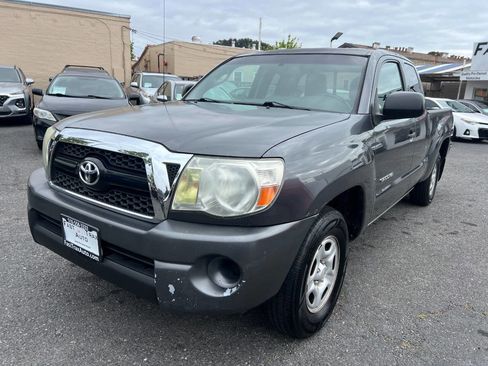 Used 2011 Toyota Tacoma 2WD Access Cab w/ SR5 Pkg #2 image 2