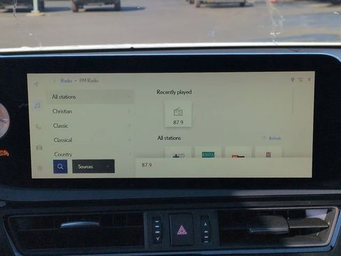 Used 2024 Lexus ES 350 Ultra Luxury image 11