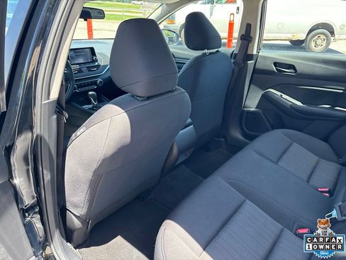 Used 2024 Nissan Altima 2.5 S FWD image 38