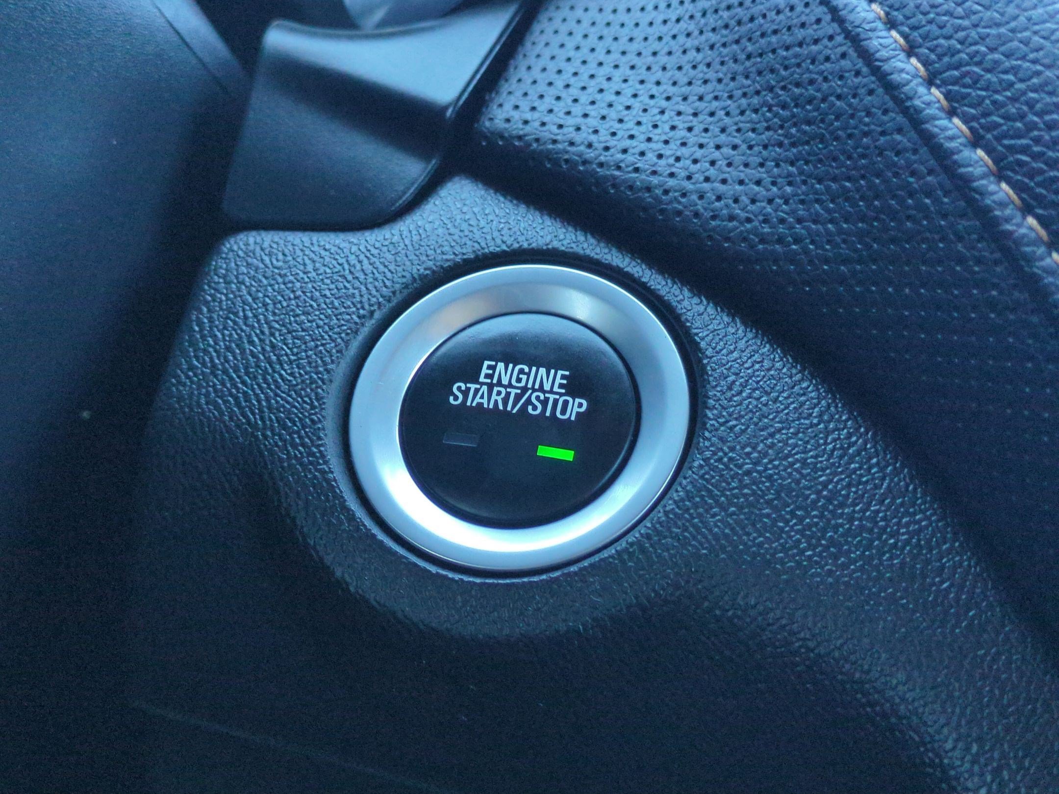 Used 2020 Chevrolet Equinox Premier AWD/4WD image 23