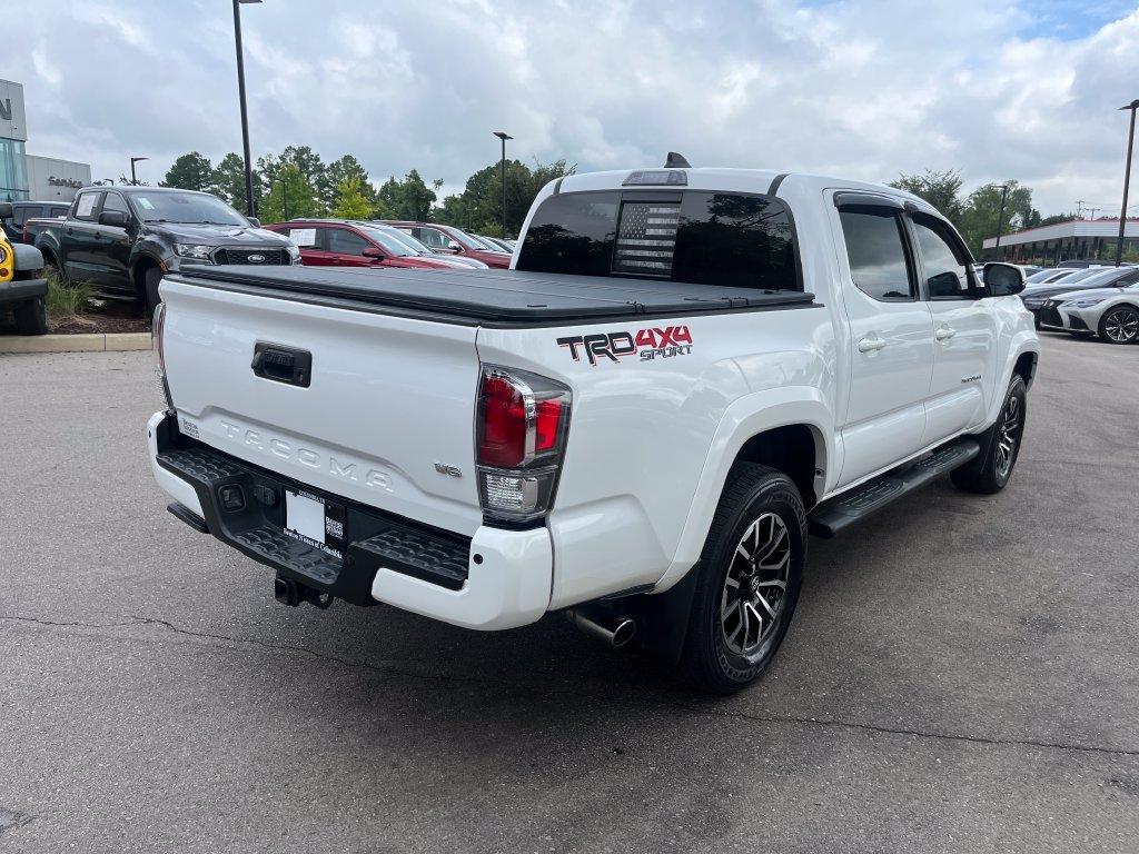 Used 2020 Toyota Tacoma TRD Sport w/ TRD Premium Sport Package AWD/4WD image 7