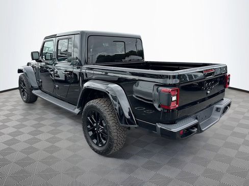 Used 2021 Jeep Gladiator Overland image 6