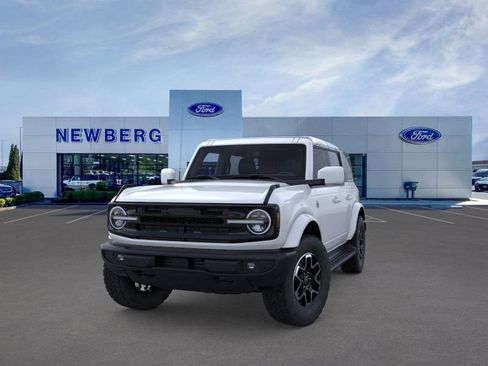 New 2025 Ford Bronco Outer Banks image 4